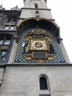 On the side of the Conciergerie, those going to the Bastille / La Guillotine would pass the clock on the way and so know almost exactly their time of death...creepy, right?